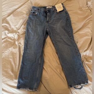 Abercrombie & Fitch Curve Love Ultra High Rise Ankle Straight Jean